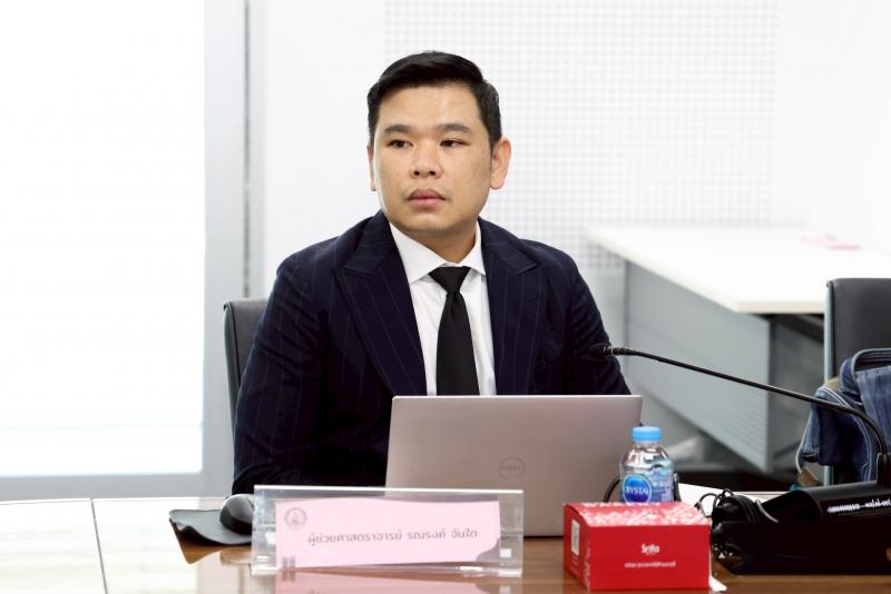 นางศิริลักษณ์ มีม�