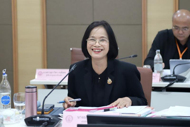 ปลัด พม. เป็นประธา�