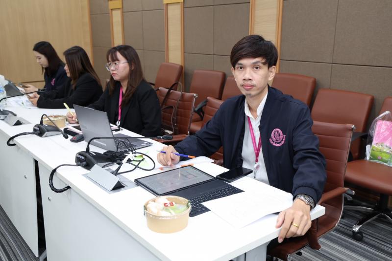 ปลัด พม. เป็นประธา�