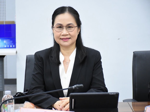 นางสาวสุนีย์ ศรีส�