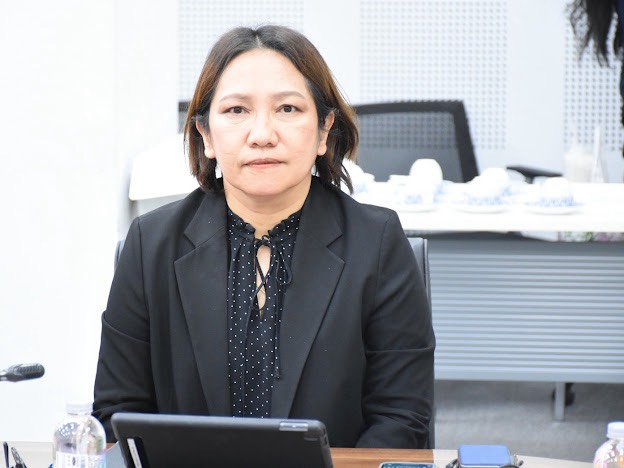 นางสาวสุนีย์ ศรีส�