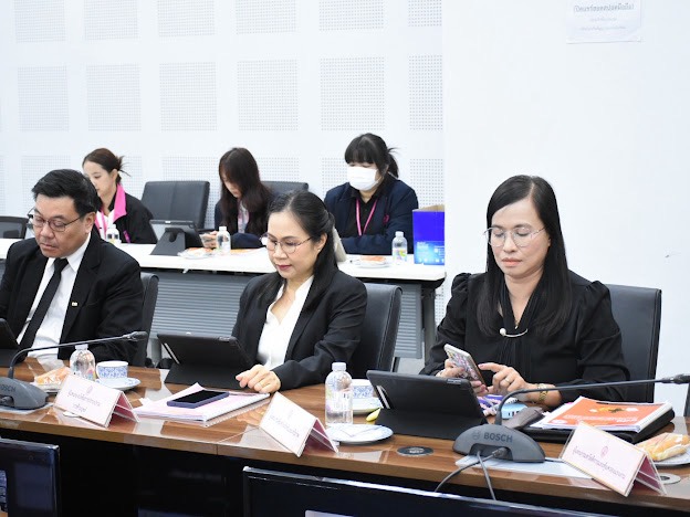 นางสาวสุนีย์ ศรีส�