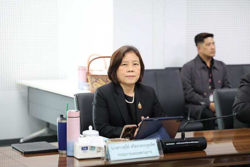 ปลัด พม. เป็นประธา�
