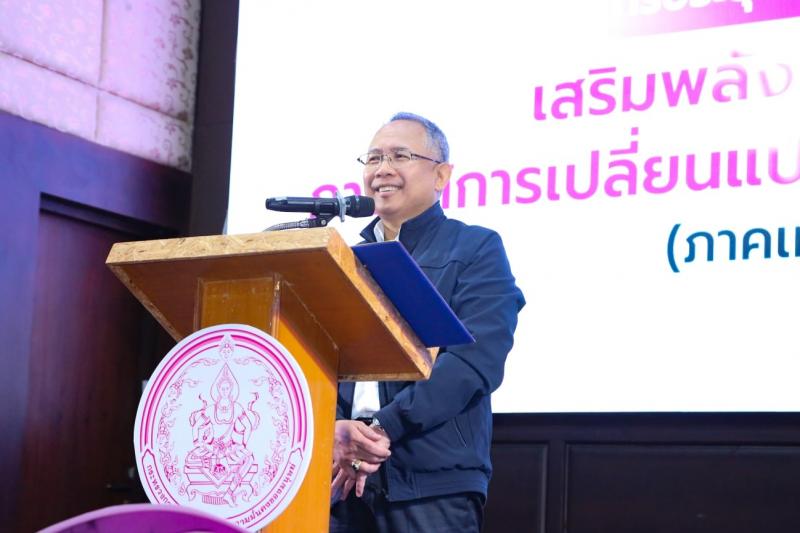 ปลัด พม. เป็นประธา�