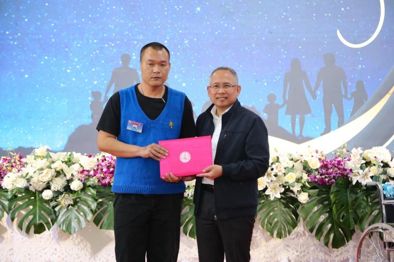 ปลัด พม. เป็นประธา�