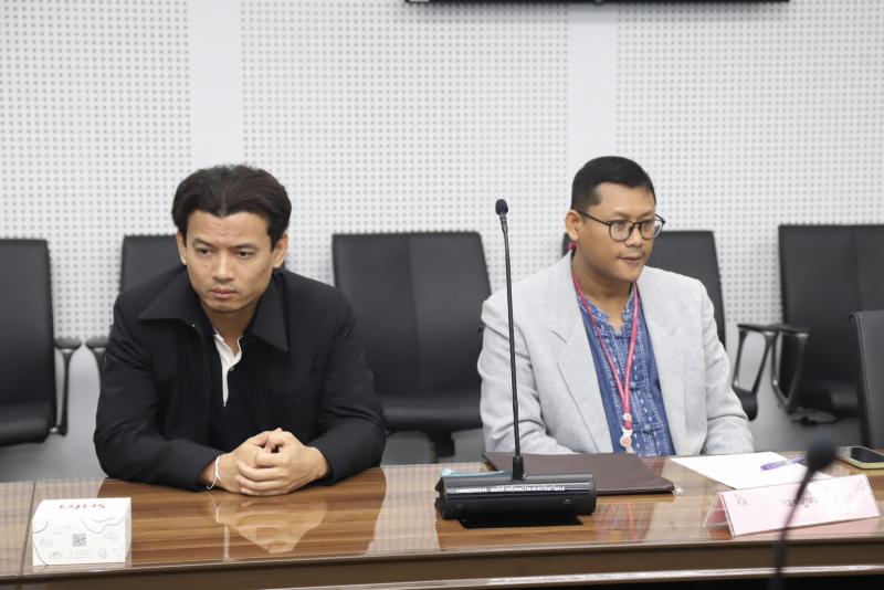 นางเตือนใจ คงสมบั�