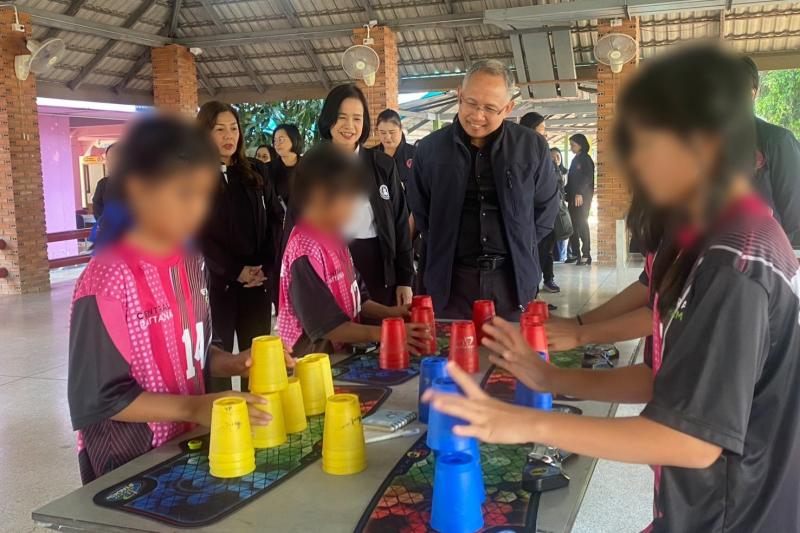 ปลัด พม. เป็นประธา�
