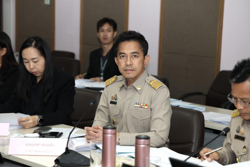 ปลัด พม. เป็นประธา�