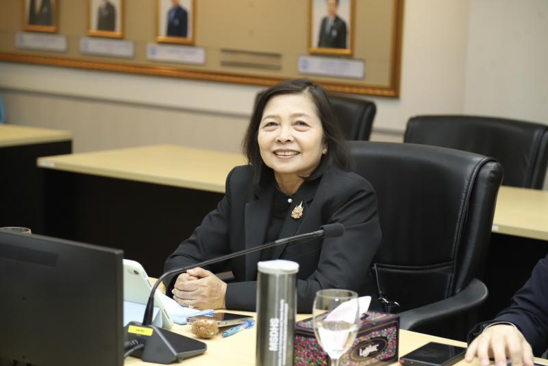 ปลัด พม. เป็นประธา�
