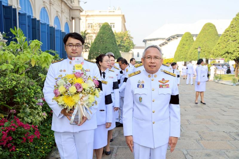ปลัด พม. พร้อมด้วย �
