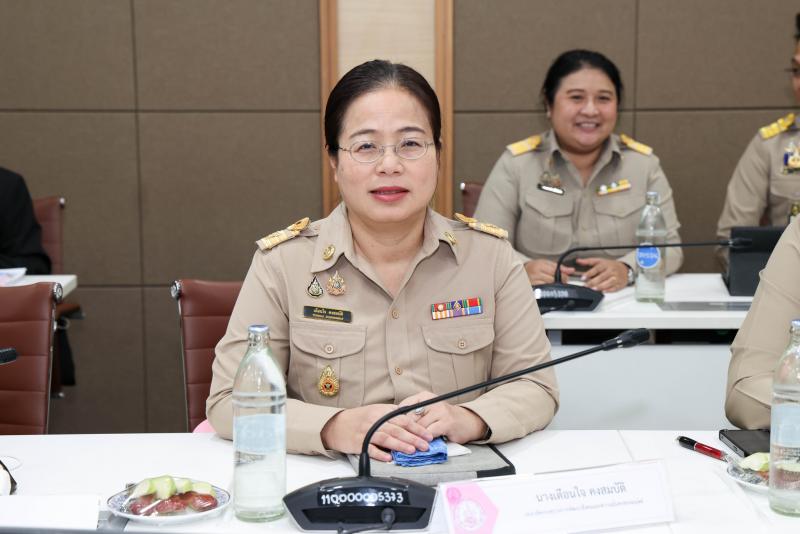 ปลัด พม. เป็นประธา�