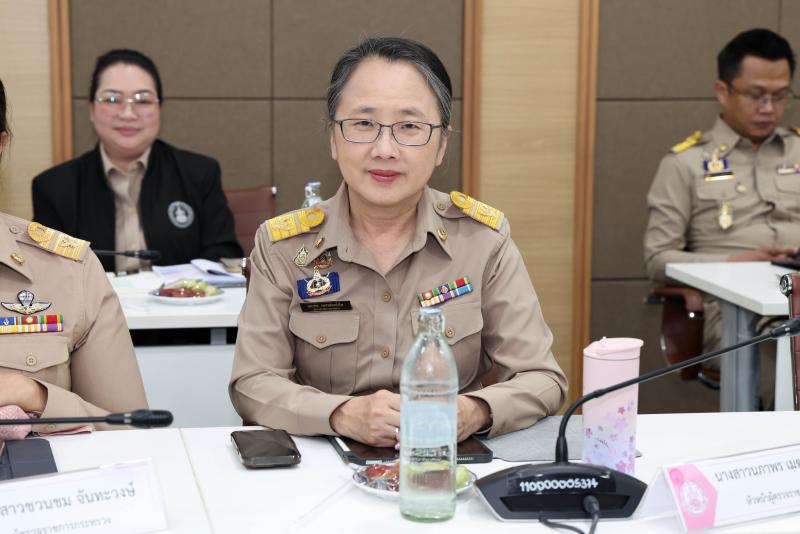 ปลัด พม. เป็นประธา�