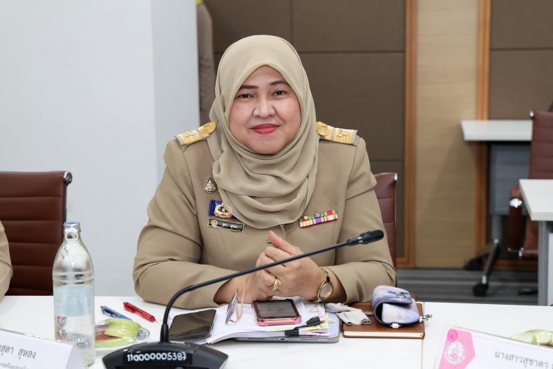 ปลัด พม. เป็นประธา�