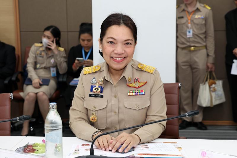 ปลัด พม. เป็นประธา�