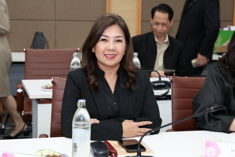 ปลัด พม. เป็นประธา�