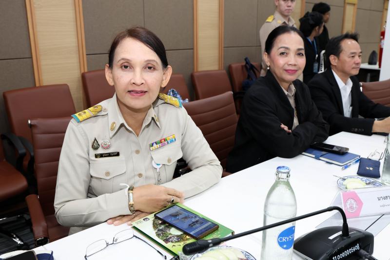 ปลัด พม. เป็นประธา�