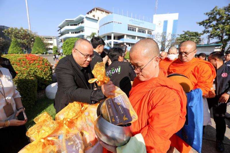 ปลัด พม. เป็นประธา�