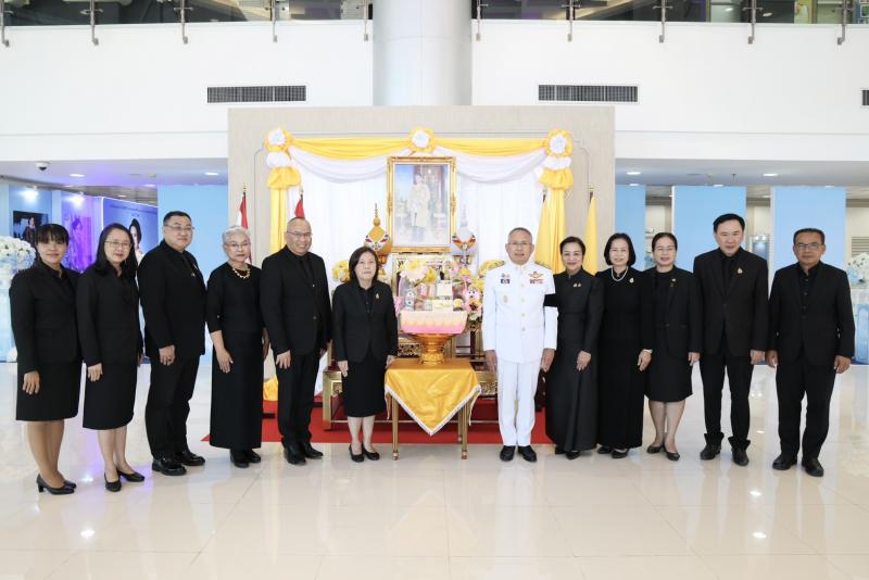 ปลัด พม. รับกระเช้�