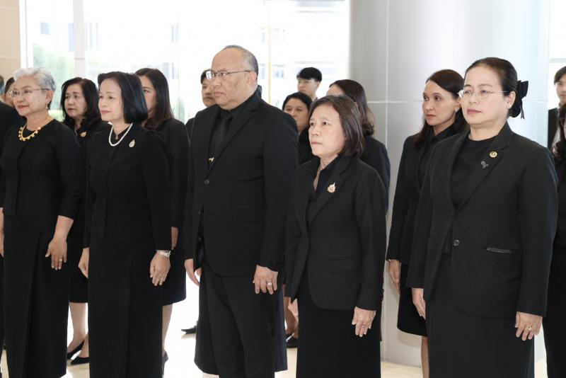 ปลัด พม. รับกระเช้�