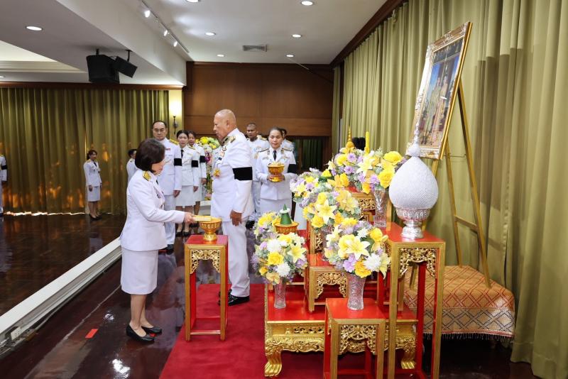 นางสาวสุนีย์ ศรีส�