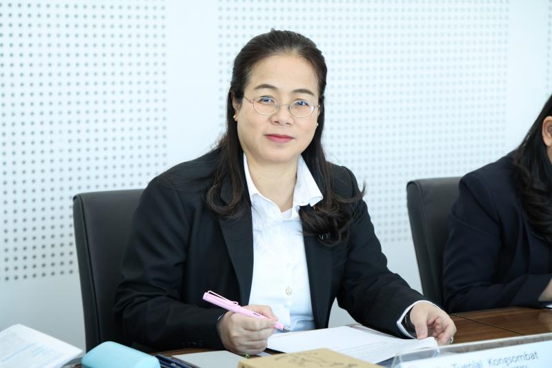 นางสาวสุนีย์ ศรีส�