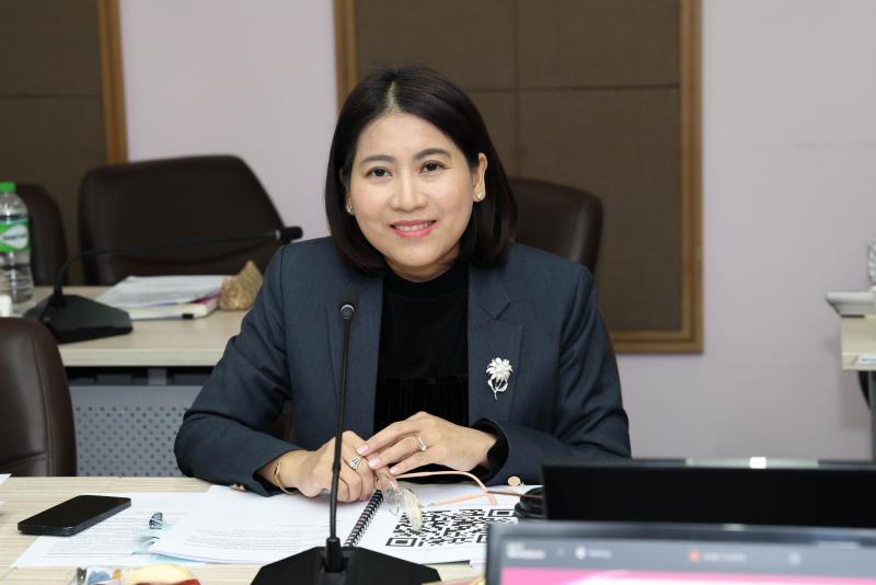 นางสาวสุนีย์ ศรีส�