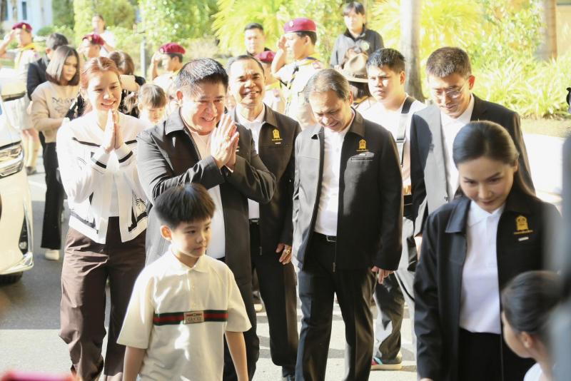 นายกิตติ อินทรกุล 