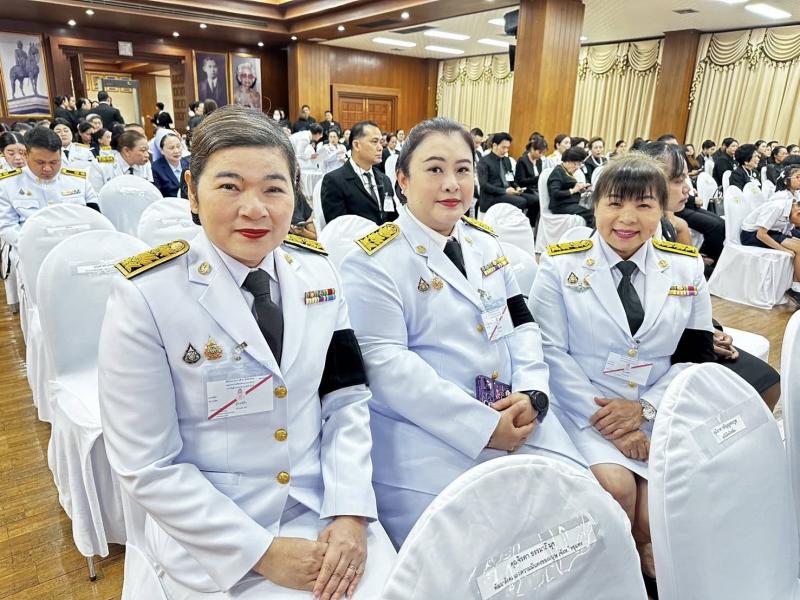 นางสาวสุนีย์ ศรีส�