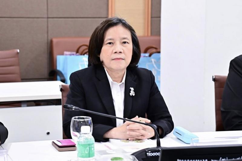 นางสาวสุนีย์ ศรีส�
