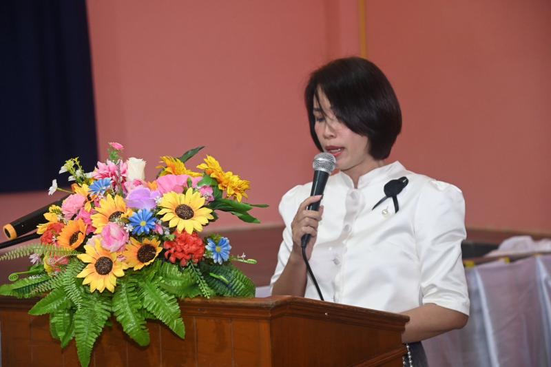รมว.พม. เป็นประธาน�