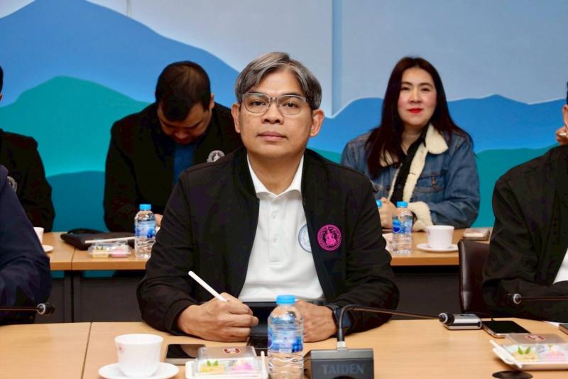 ปลัด พม. เป็นประธา�