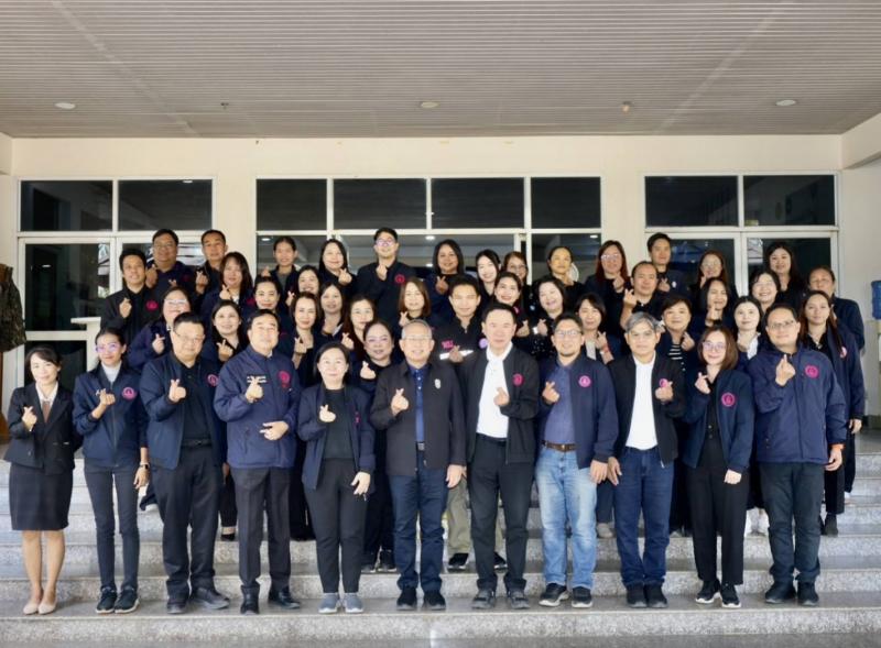ปลัด พม. เป็นประธา�