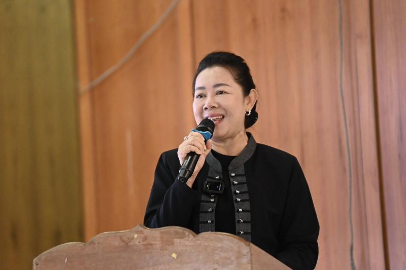 รมว.พม. เป็นประธาน�