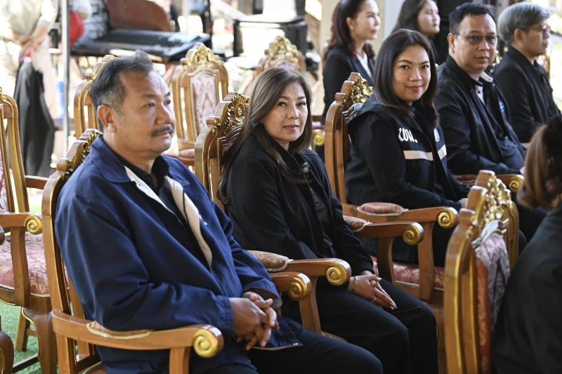 รมว.พม. เป็นประธาน�