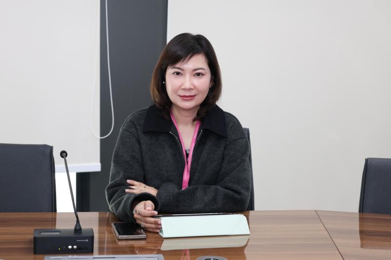 นางสาวสุนีย์ ศรีส�