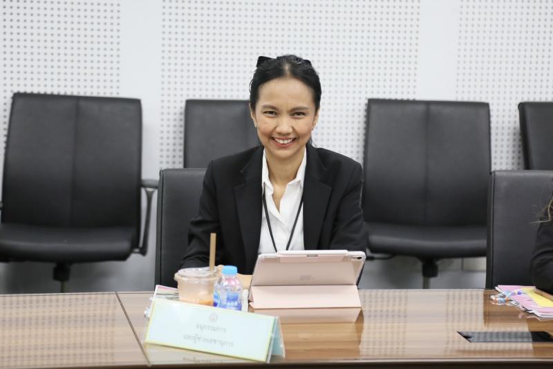 นางสาวสุนีย์ ศรีส�