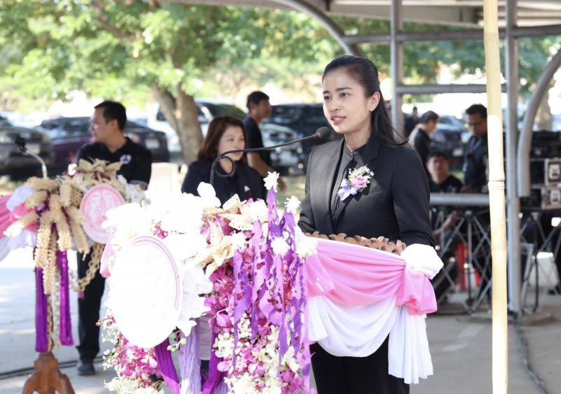 รมว.พม. ลงพื้นที่จ�