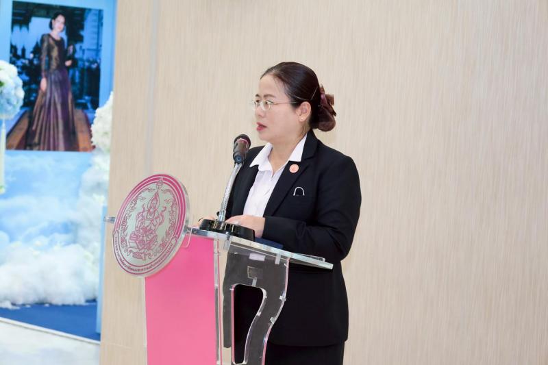 นางเตือนใจ คงสมบั�