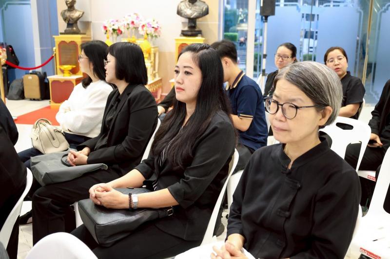 นางเตือนใจ คงสมบั�