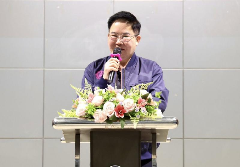 รมว.พม. ลงพื้นที่จ�
