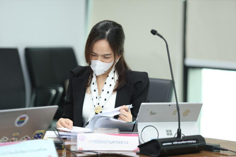 นางสาวสุนีย์ ศรีส�