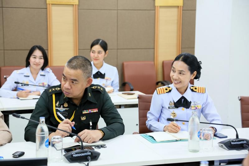 ปลัด พม. ให้กรมกำล�