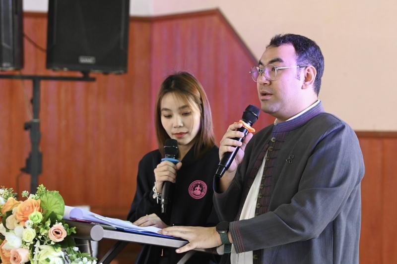 รมว.พม. ลงพื้นที่จ�