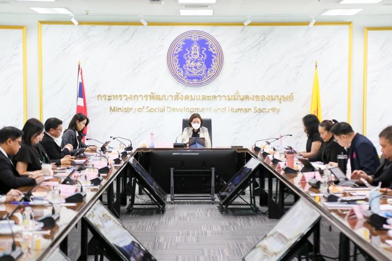 นางสาวสุนีย์ ศรีส�
