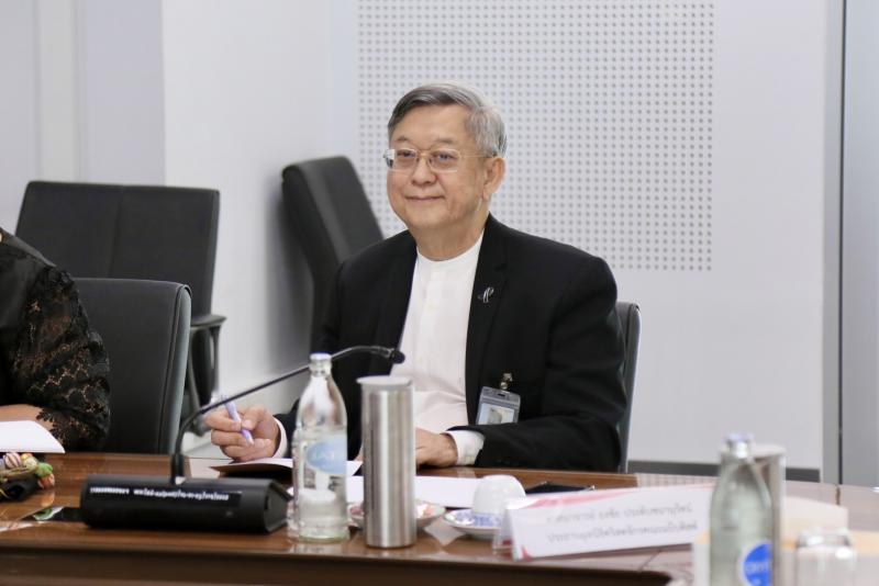 นางศิริลักษณ์ มีม�