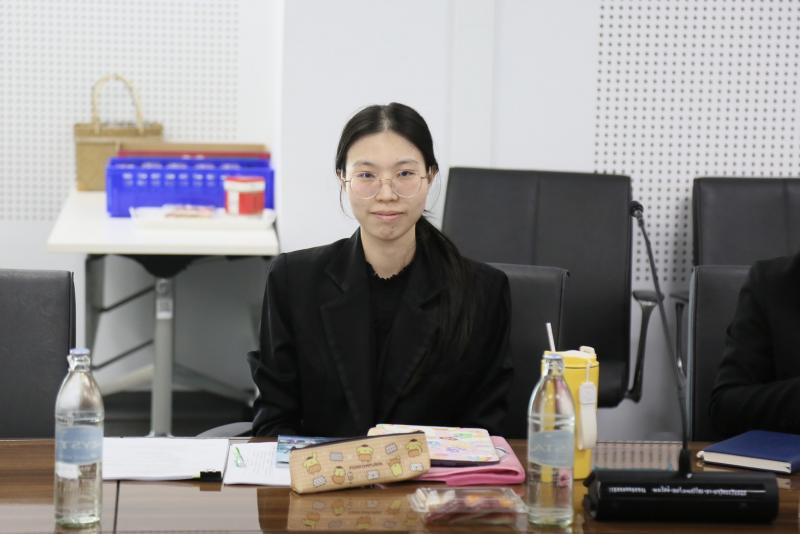 นางศิริลักษณ์ มีม�