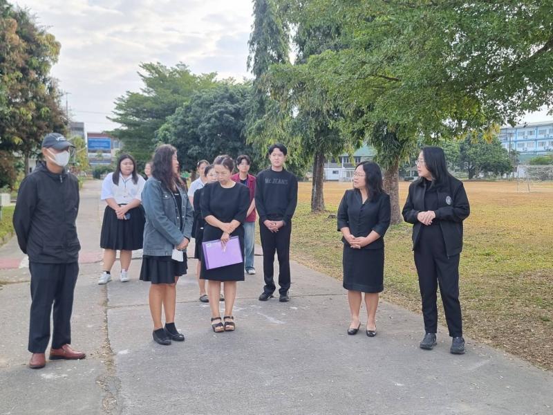 นางสาวนภาพร  เมฆาผ