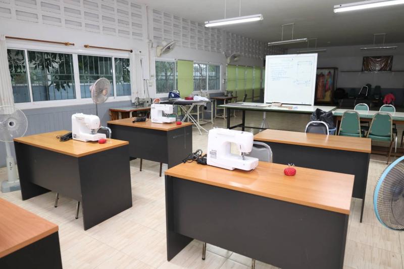 ปลัด พม. ลงพื้นที่�