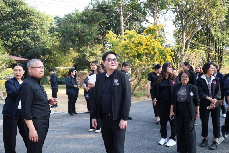 รมว.พม. พร้อมด้วย ป�