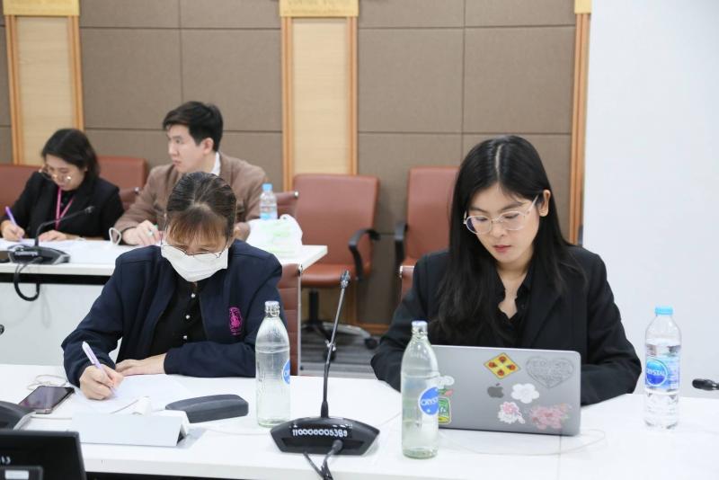 ปลัด พม. เป็นประธา�
